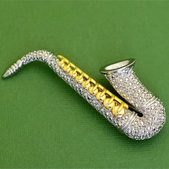 Vintage Saxophone Jazz Musician Brooch, K30 - Picture 1 of 2